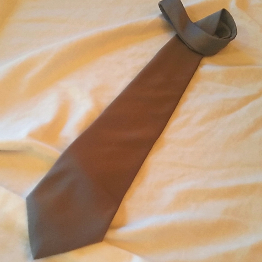 Classic Style Pewter Gray Neck Tie by Designer Geoffrey Bean